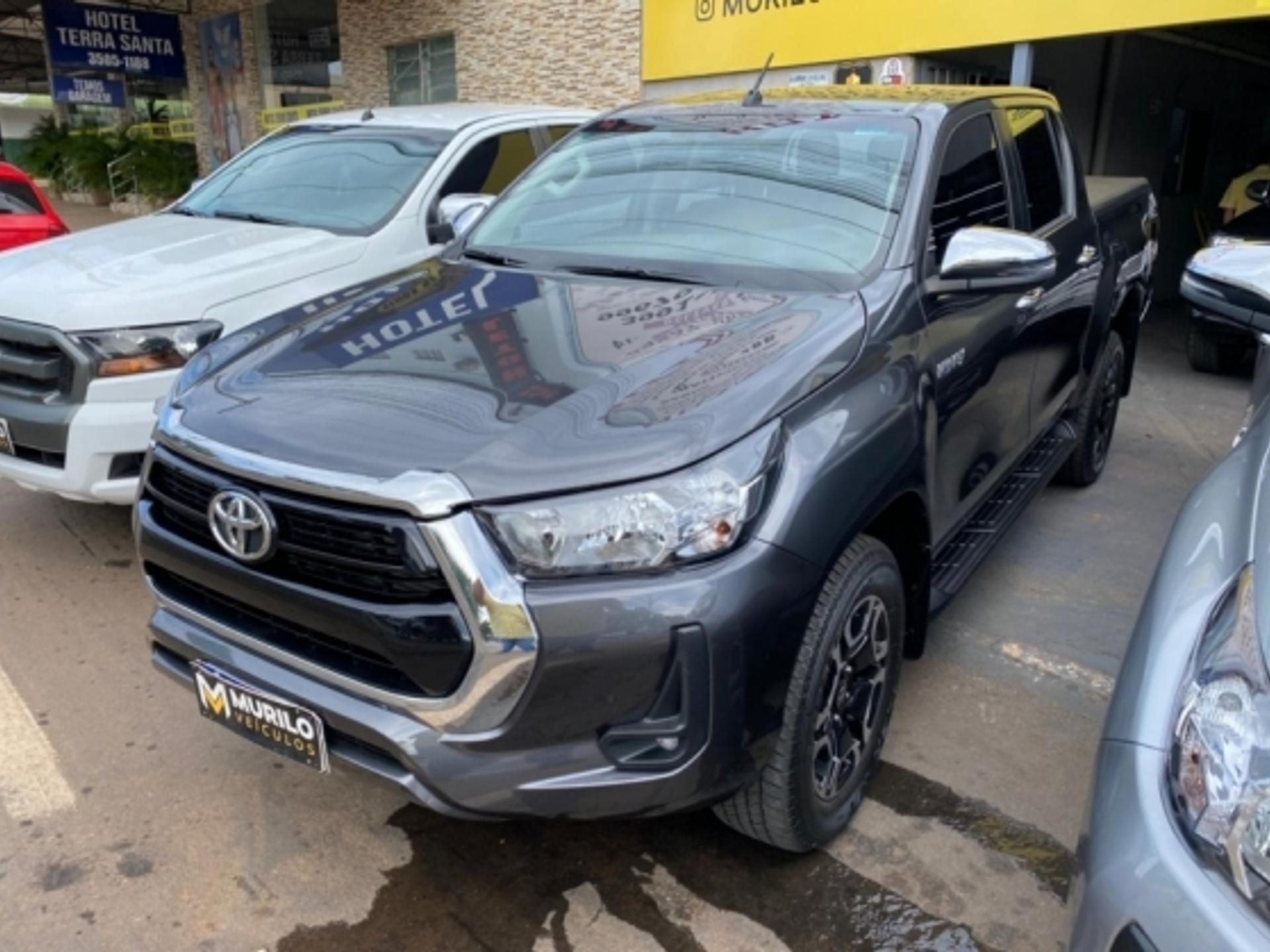 toyota-hilux-2.8